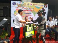 Tunggangi Sepeda Motor, Pria Ini Siap Berpetualang Jakarta-London