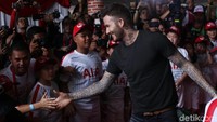 Baru-baru ini David Beckham datang ke Jakarta selaku global AIA brand ambassador. Pria asal Inggris ini merupakan legenda pesepakbola yang paling banyak fansnya, masih dielukan meski tidak bermain lagi di lapangan hijau (Rifkianto Nugroho/detikTravel)