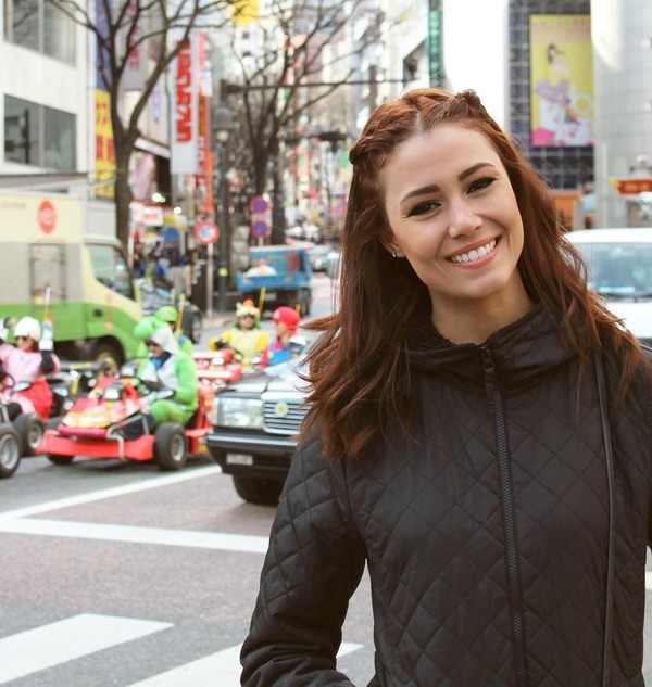 Fernanda Tereza juga pernah ke Jepang. Ini saat dia berfoto perempatan Shibuya yang paling terkenal di dunia (fernandaterezabr/Instagram) Fernanda Tereza juga pernah ke Jepang. Ini saat dia berfoto perempatan Shibuya yang paling terkenal di dunia (fernandaterezabr/Instagram)