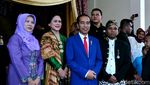 Momen Jokowi dan Keluarga Hadiri Pernikahan Ajudan Ganteng