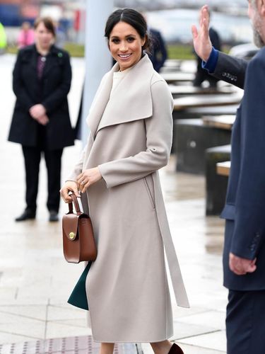 Pakai Baju Mewah di Setiap Acara Kerajaan, Dari Mana Kekayaan Meghan Markle?