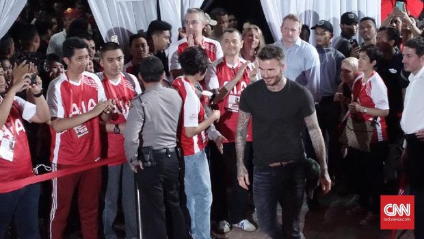 Kedatangan David Beckham di Jakarta disambut meriah para fannya. (