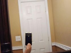 Potret Kocak Susahnya Jualan Cermin di Toko Online