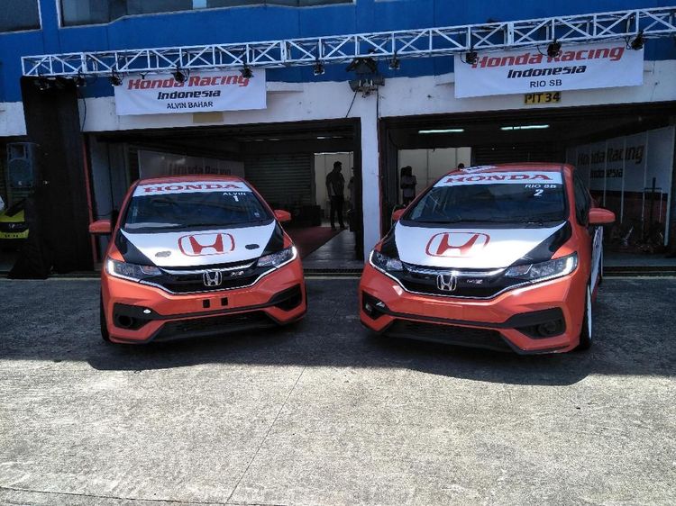 Begini Wujud Honda Jazz Jadi Mobil Balap