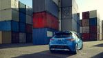 Si Cantik Tapi Bongsor, Toyota Corolla Hatchback