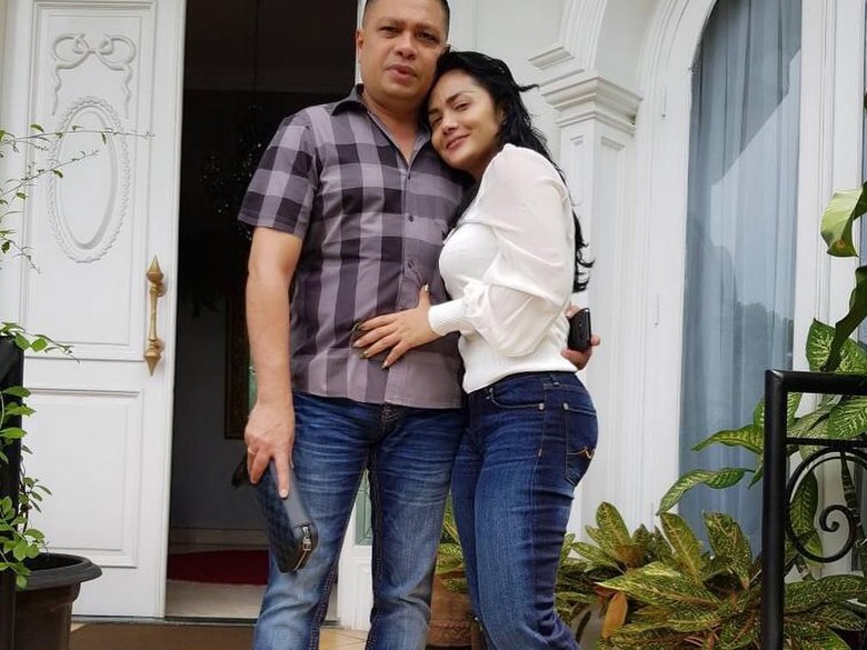 Retina Mata Rusak, Raul Lemos Jalani Operasi Retina Mata Rusak, Raul Lemos Jalani Operasi
