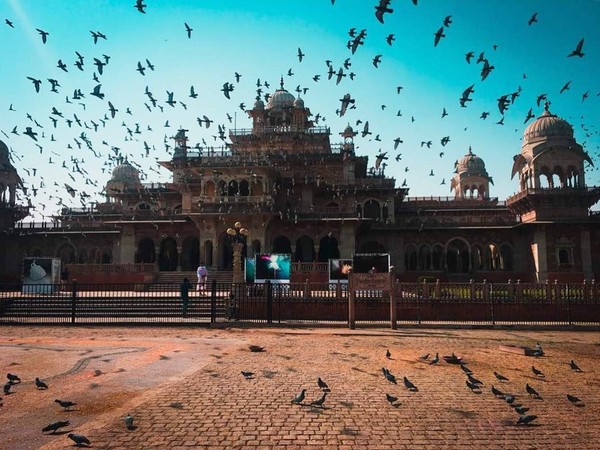 Masih di Jaipur, India inilah Albert Hall Museum yang dipotretnya. Kece juga nih fotonya! (fernandaterezabr/Instagram) Masih di Jaipur, India inilah Albert Hall Museum yang dipotretnya. Kece juga nih fotonya! (fernandaterezabr/Instagram)