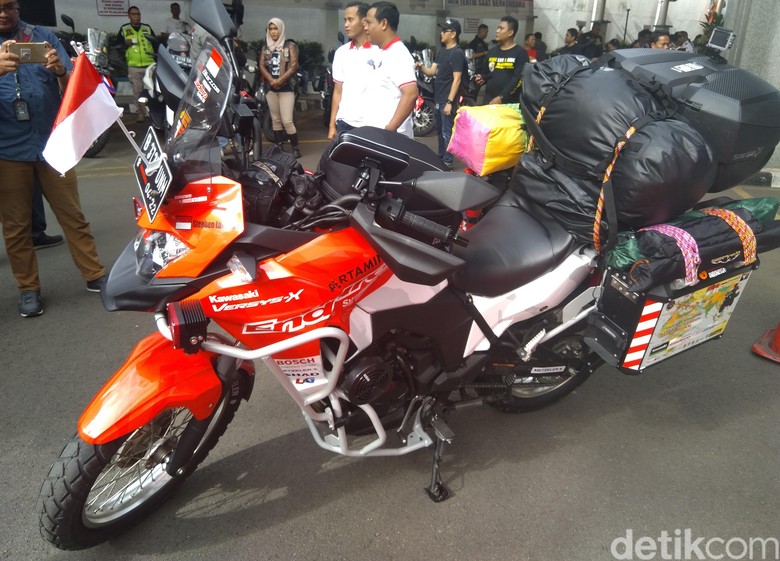 Motor yang menemani Stephen Langitan Touring Jakarta-London. Foto: Muhammad Taufiqqurrahman Motor yang menemani Stephen Langitan Touring Jakarta-London. Foto: Muhammad Taufiqqurrahman