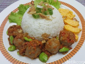 Resep Nasi : Nasi Pentol Pedas