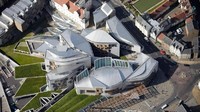 Gedung Parlemen Skotlandia, Inggris, ini dibangun pada tahun 1999-2004/Foto: Getty Images