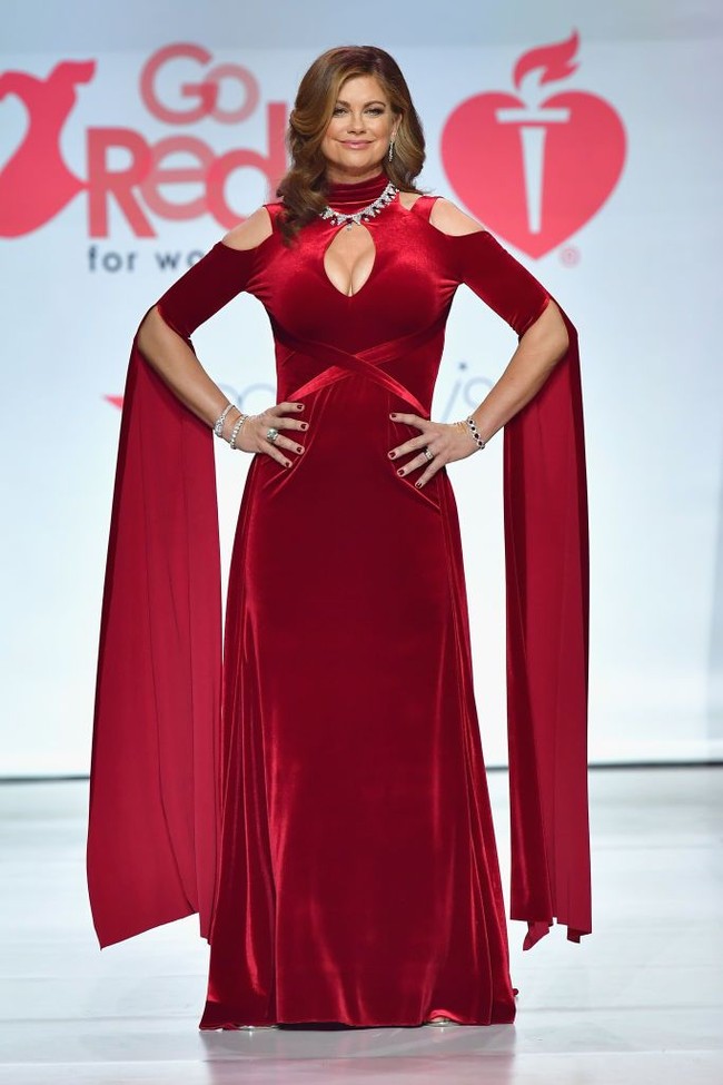 Pada 1993, Kathy membuat lini kaus kaki. Hanya dalam waktu singkat, wanita yang kini berusia 55 tahun itu berhasil menjual 100 juta pasang kaus kaki. Supermarket Kmart pun melirik karyanya. Dan saat itu kaus kaki tersebut dijual eksklusif di Kmart. Foto: Getty Images