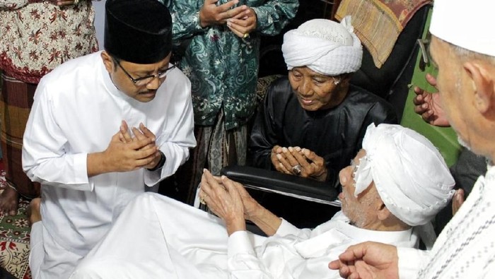 Doakan Gus Ipul Jadi Gubernur, Kiai Imron Sumenep Pesan 3 Hal