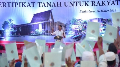Saat Jokowi Minta Sertifikat Diangkat Sebagai Bukti Bukan Ngibul