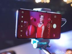 Meriah! Peluncuran Oppo F7 di Negeri Bollywood