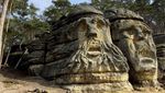 Foto: Batu-batu Kepala Setan