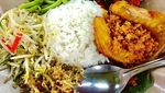 Murah Meriah! Menu Warteg Pilihan Netizen yang Cocok untuk Tanggal Tua