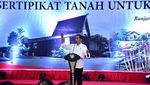 Saat Jokowi Minta Sertifikat Diangkat Sebagai Bukti Bukan Ngibul
