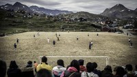Stadion Tasiilaq berada di Tasiilaq, suatu kota di bagian timur di negara Greenland. Disebut, sebagai salah satu stadion sepakbola terindah di Bumi (Visit Greenland)