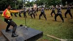 Melihat Sabhara Berlatih Beladiri
