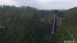 Air Terjun Sipiso-piso Difoto Pakai Drone, Indah Banget!