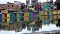 Bak pelangi, begini penampakan dinding Danau Sunter.