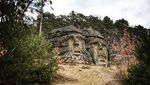 Foto: Batu-batu Kepala Setan