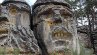 Devils Head berukuran raksasa, yakni sampai sekitar 9 meter (nesvornypavel/Instagram)