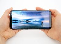 Menikmati Bioskop di Galaxy S9 dan S9+