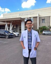 Kenalkan Cody, Dokter Muda yang Tak Malu Nyambi Ojek Online