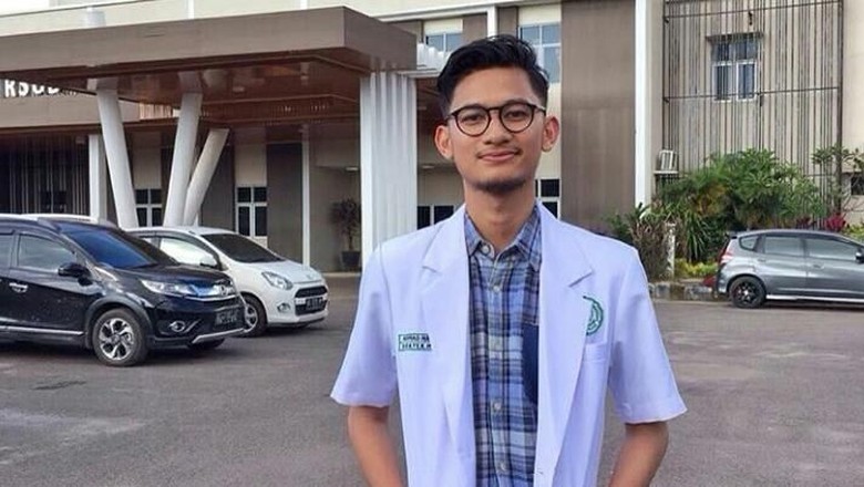 Sebelum Nyambi Go-Jek, Dokter Muda Cody Jualan Pakaian Online Sebelum Nyambi Go-Jek, Dokter Muda Cody Jualan Pakaian Online