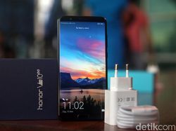 Unboxing Dua Jagoan Honor yang Bikin Pecinta Xiaomi Tergoda