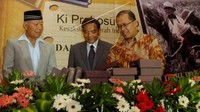 Probosutedjo saat menghadiri peluncuran buku.