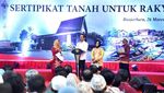 Saat Jokowi Minta Sertifikat Diangkat Sebagai Bukti Bukan Ngibul