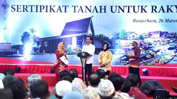 Jokowi Bagi Sertifikat Tanah, Panen Cokelat Jadi Naik 2 Ton/Ha