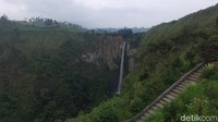  Inilah Air Terjun Sipiso-piso. Memiliki bentang alam yang bisa dibilang sempurna (Okta Marfianto/detikTravel)
