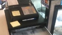 Penampakan laci tempat memo tersebut ditempatkan (Foto: Dok. news.com.au)