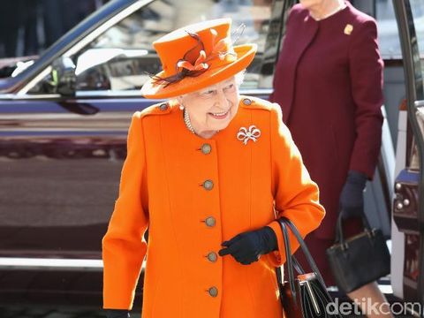 8 Aturan Fashion Kerajaan Inggris yang Tak Terduga