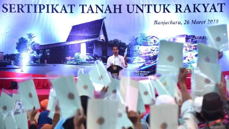 PD-Gerindra Sindir Jokowi yang Selipkan Foto di Sertifikat Tanah PD-Gerindra Sindir Jokowi yang Selipkan Foto di Sertifikat Tanah