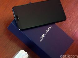 Unboxing Dua Jagoan Honor yang Bikin Pecinta Xiaomi Tergoda