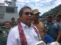 Bupati Curhat ke Menkominfo: Di Anambas WhatsApp Lemot
