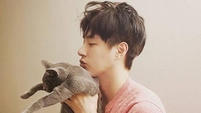 Kenangan Minwoo 100%, Si Tampan Penyayang Kucing
