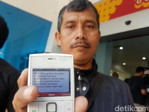 Tak Bisa Telepon, Ratusan Pelanggan Geruduk Gerai Indosat