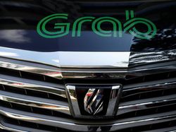 Grab dan Uber Bersatu Melawan Go-Jek