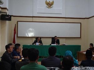 Sidang Kode Etik, Komisioner KPU Garut Akui Terima Uang