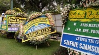 Foto: Wakil Ketua DPR Fadli Zon juga mengirimkan karangan bunga. (Denita Br Matondang-detikcom)
