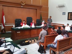 Bos First Travel Beli 3 Perusahaan, Duit dari Mana?