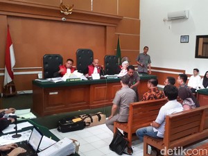 Eks Karyawan Ini Ditransfer Bos First Travel Rp 3,1 Miliar