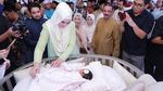 Potret Lucunya Putri Pertama Siti Nurhaliza saat Akikah