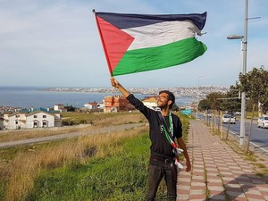 Perjuangan Benjamin Jalan Kaki dari Swedia untuk Palestina