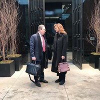 Modelling bukanlah yang membawa Kathy Ireland kini sebagai salah satu wanita terkaya dunia dengan kekayaan ratusan juta dollar. Dia menjadi kaya raya dengan berjualan kaus kaki. Foto: Instagram/Kathy Ireland